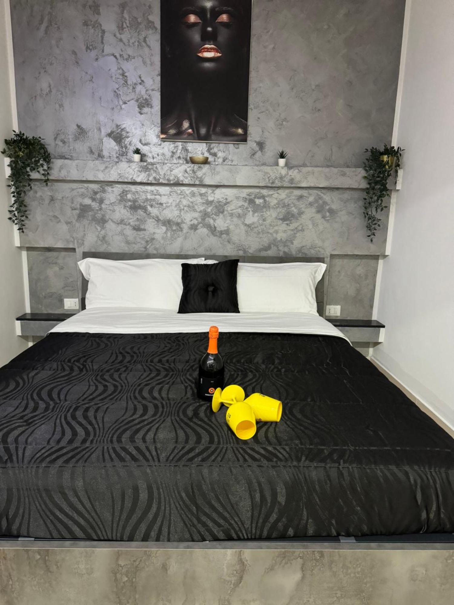 Il Cortiletto28 Rooms & House Syracuse Ngoại thất bức ảnh